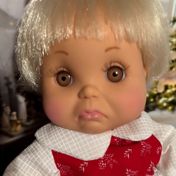 Galoob Custom Baby Face “Miss Bashful Bridgett” - Picture 2 of 9